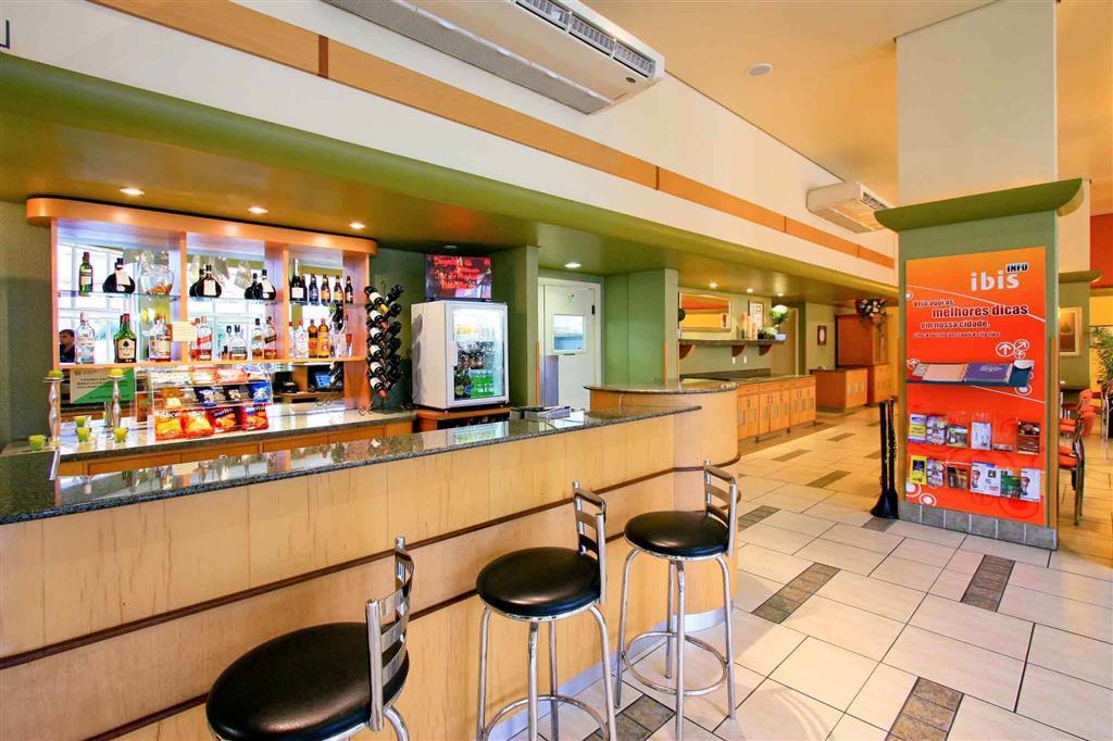 Hotel Ibis Blumenau Restaurant photo